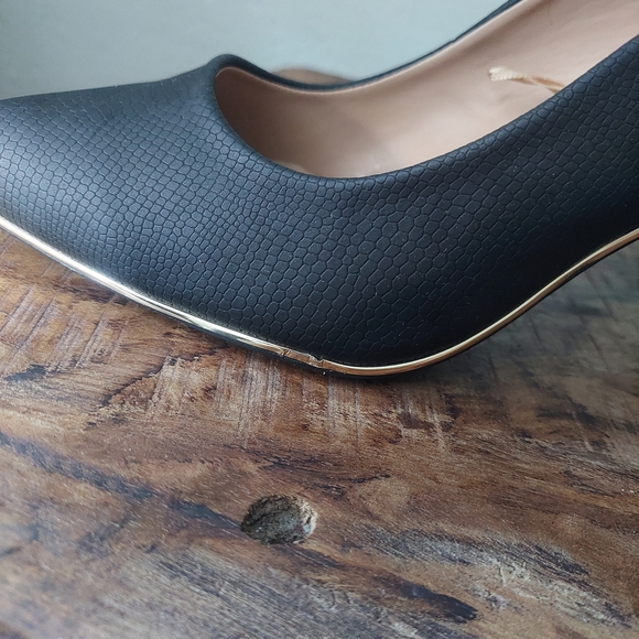 Black Snakeskin Heels - Picture 8 of 9
